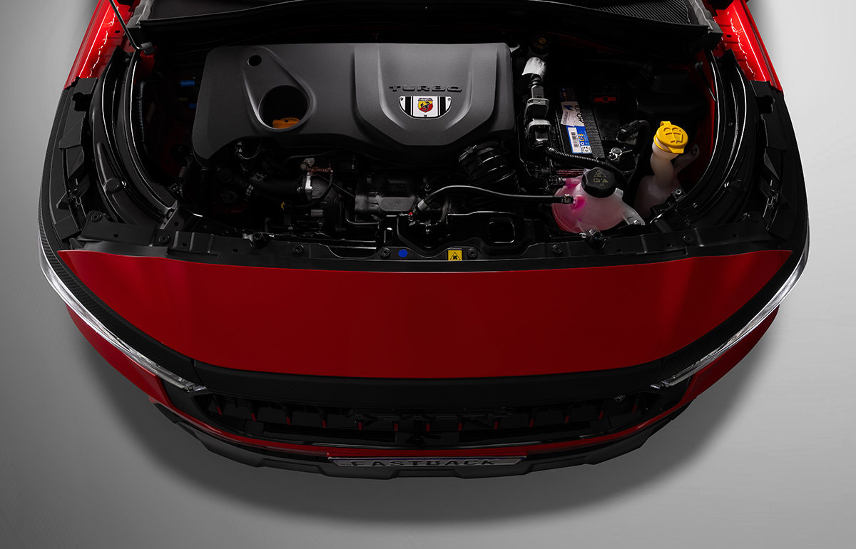 Copia de Fiat_Fastback_Abarth_My26_041