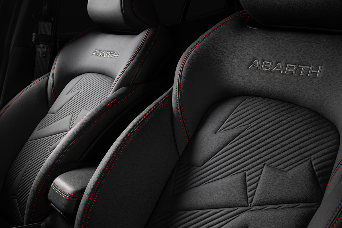 Copia de Fiat_Fastback_Abarth_My26_043